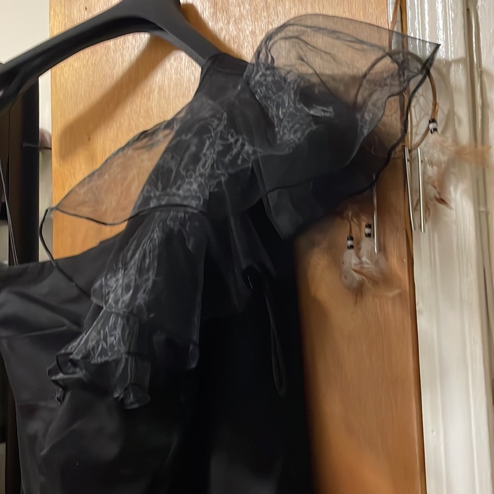 BADGLEY MISCHKA Dress 1 shoulder ruffled Gown Min Black Evening 12amazing catch
